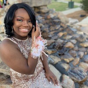 Meet your Posher, Meshondra